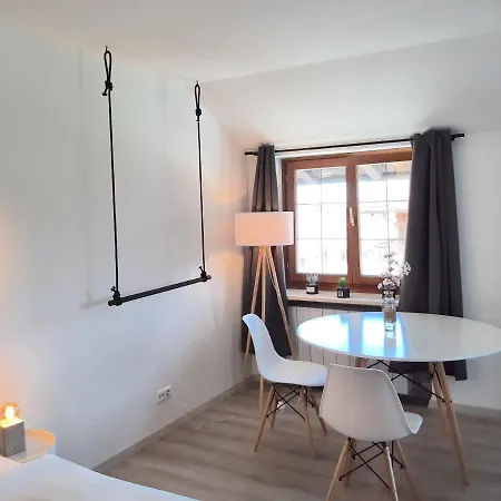 アパート Ferienwohnung Mit Kleinem Tegernseeblick - Fur Die Kleine Auszeit Zu Zweit *